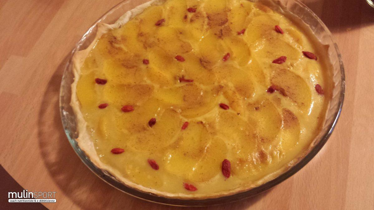 Tarte flan vanillée et pèches au sirop léger