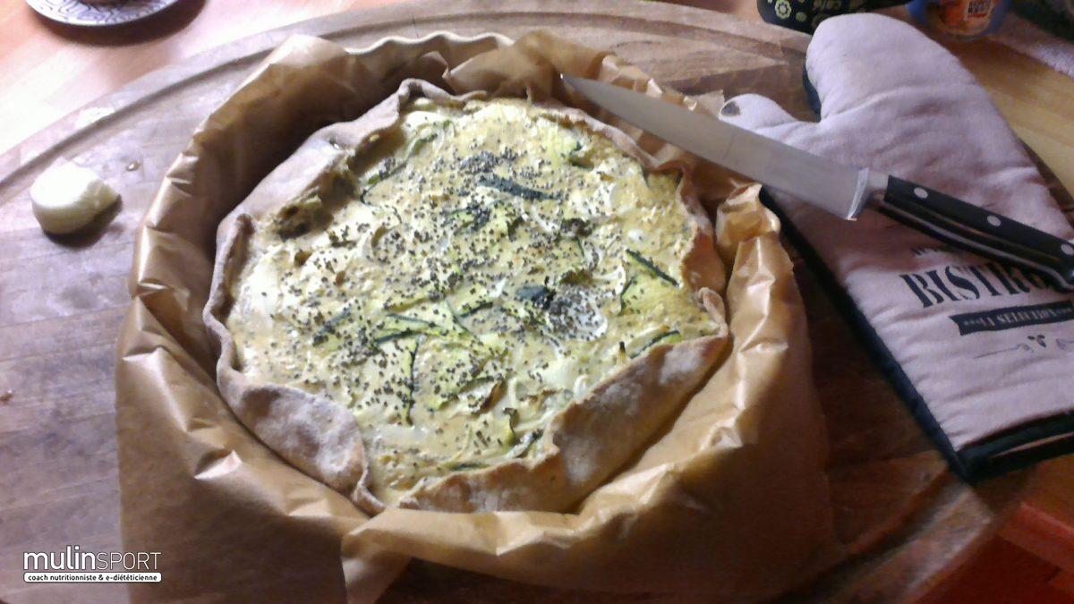 Tarte aux blés anciens, revisitée, tagliatelles de courgettes, brousse de brebis et graines de Chia